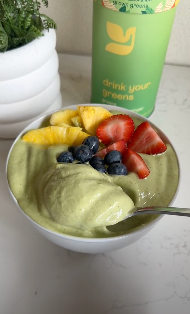 Yes Please Greens Smoothie Bowl